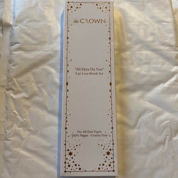 CROWN BRUSH All Eyes On You 5-Pc Luxe Brush Set - Picture 3 of 6